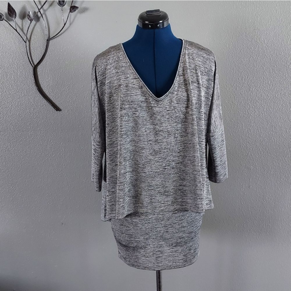 Joseph Ribkoff Layered V-Neck Tunic Top Sz 8 Silver Gray 3/4 Sleeve - Picture 2 of 10